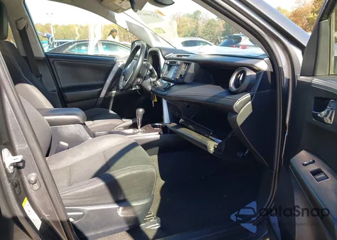 2017 Toyota Rav4 Xle из США, поврежденный, VIN JTMWFREVXHD104159